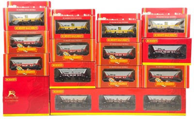 Lot 619 - Hornby "00" Merry Go Round HAA Hopper Wagons (x29)