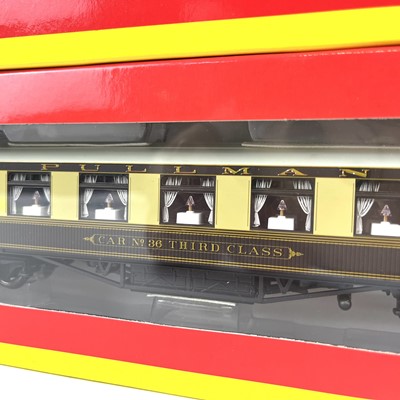 Lot 624 - Hornby Bachmann Pullman Carriages (x8)