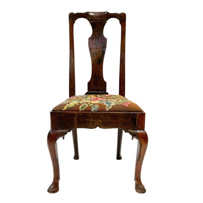 Lot 398 - A good George I oak side chair.