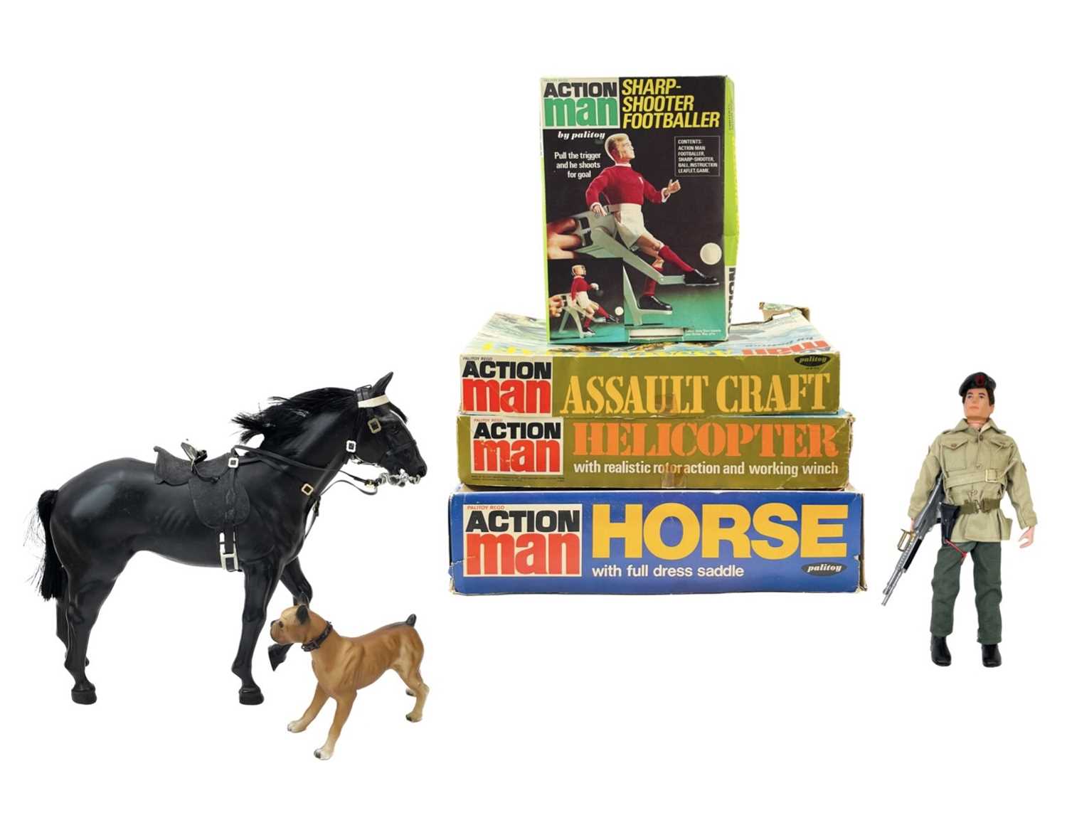 Lot 879 - Action Man figures and accessories