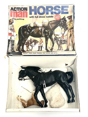 Lot 879 - Action Man figures and accessories