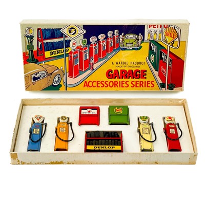 Lot 882 - Wardie (B.J. Ward) Garage Accessories series set
