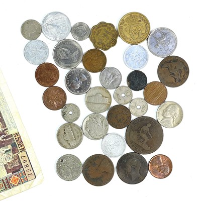 Lot 121 - GB silver, GB decimal and world coins / banknotes