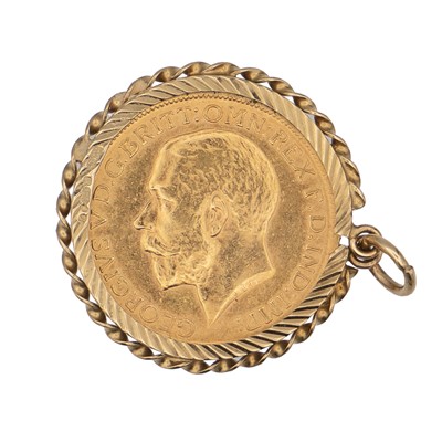 Lot 188 - A 9ct mounted 1912 full sovereign gold coin pendant.