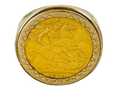 Lot 46 - A 9ct gold-mounted 1976 full sovereign coin ring.