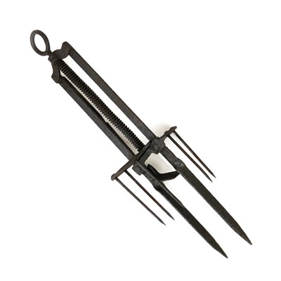 Lot 251 - A vintage wrought iron mole trap.