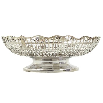 Lot 204 - A George VI silver pedestal fruit bowl by Edward Viners.