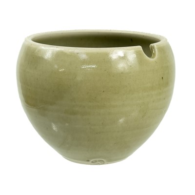 Lot 354 - A David Leach willow pattern lidded dish, with...