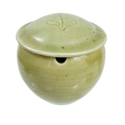 Lot 354 - A David Leach willow pattern lidded dish, with...