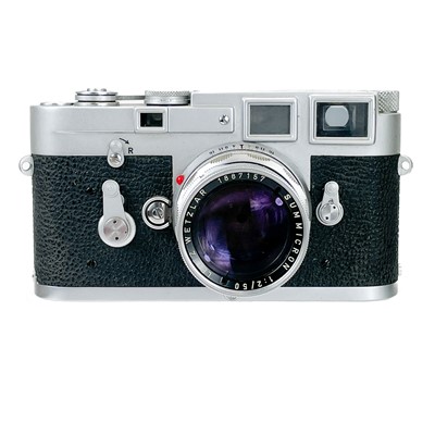 Lot 151 - A Leica M3 Rangefinder camera.