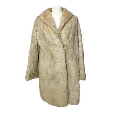 Lot 213 - A Swakara Karakul lamb coat.