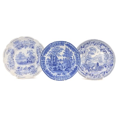 Lot 465 - A Davenport blue and white plate.