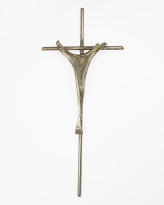 Lot 92 - A good Modernist Italian .800 silver crucifix by Gotti & C.