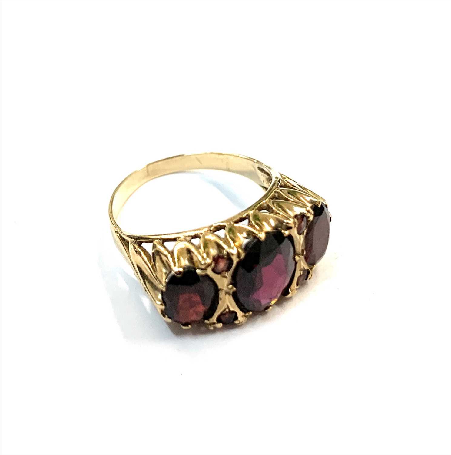 Lot 2459 - A 9ct gold Victorian style ring