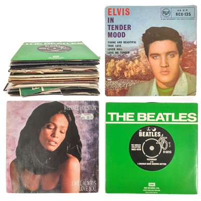 Lot 146 - Thirty-two good 7" singles.