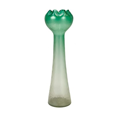 Lot 438 - An Art Nouveau Rindskopf Pepita iridescent glass vase.