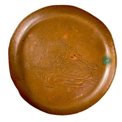 Lot 105 - A Newlyn copper small dish.