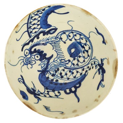 Lot 1030 - A Chinese blue and white dragon bowl, 18th/19th century.