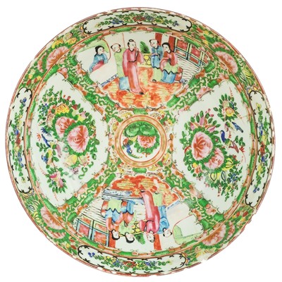 Lot 1107 - A Chinese Canton porcelain bowl, 20th century.