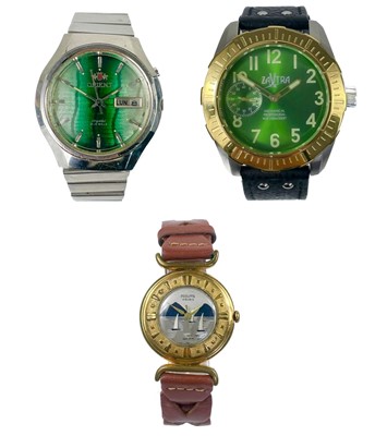 Lot 112 - Three gentleman's mechanical wristwatches.