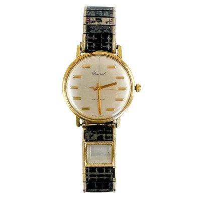 Lot 111 - Three vintage gentleman's gold-plated mechanical wristwatches.