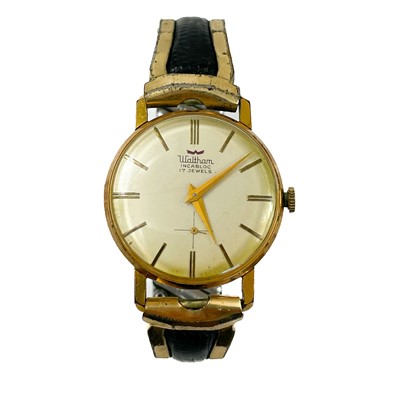 Lot 111 - Three vintage gentleman's gold-plated mechanical wristwatches.