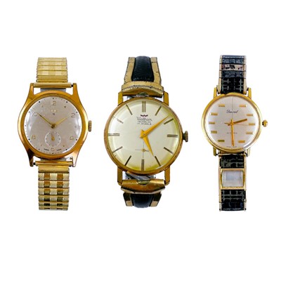 Lot 111 - Three vintage gentleman's gold-plated mechanical wristwatches.