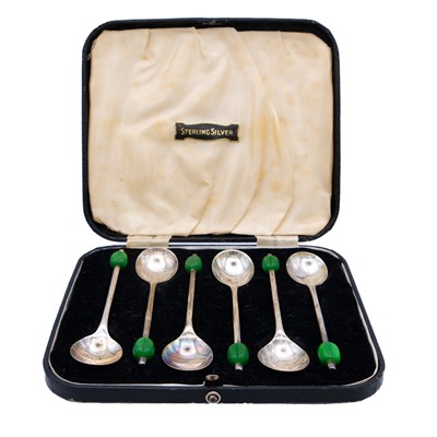 Lot 22 - A cased set of six coffee bean spoons by Viner's Ltd.