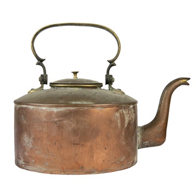 Lot 21 - A large copper kettle.