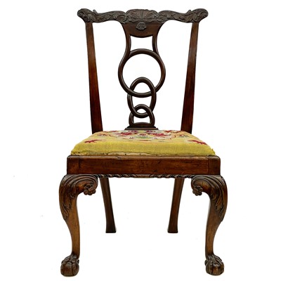 Lot 613 - A George III mahogany dining chair.