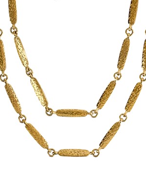 Lot 479 - A Chanel 24ct gold-plated bar link extremely long necklace, circa 1990/91.