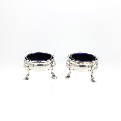 Lot 41 - A George III Scottish silver pair of circular salts by William Taylor.