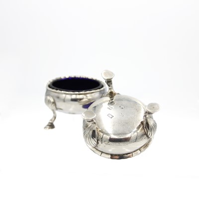 Lot 41 - A George III Scottish silver pair of circular salts by William Taylor.