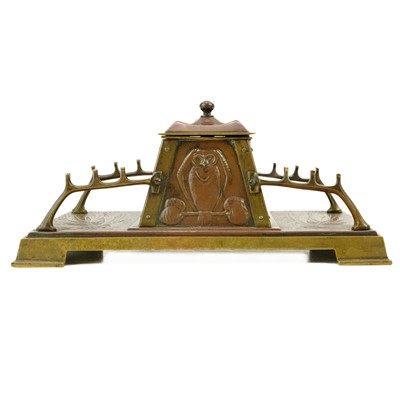 Lot 295 - A Jugendstil inspired brass and copper inkwell or Standish.