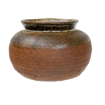 Lot 357 - Janet LEACH (1918-1997)