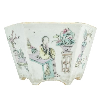 Lot 1048 - A Chinese famille rose porcelain jardiniere, circa 1900