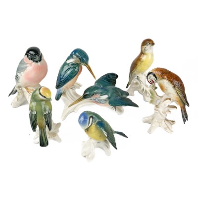 Lot 508 - A collection of Carlens ceramic birds.