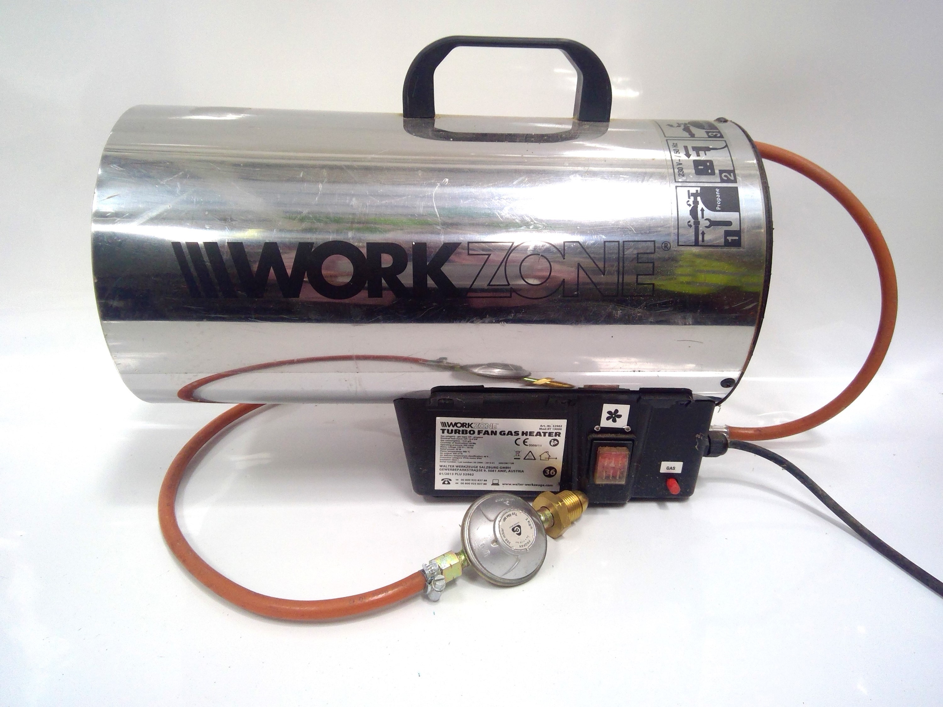 https://www.davidlay.co.uk/auction/lot/lot-62---a-workzone-turbo-fan-gas-heater-the-fan-is/?lotu003d134349u0026sou003d0u0026stu003du0026stou003d0u0026auu003d307u0026efu003du0026etu003du0026icu003dFalseu0026sdu003d0u0026ppu003d48u0026pnu003d1u0026gu003d1