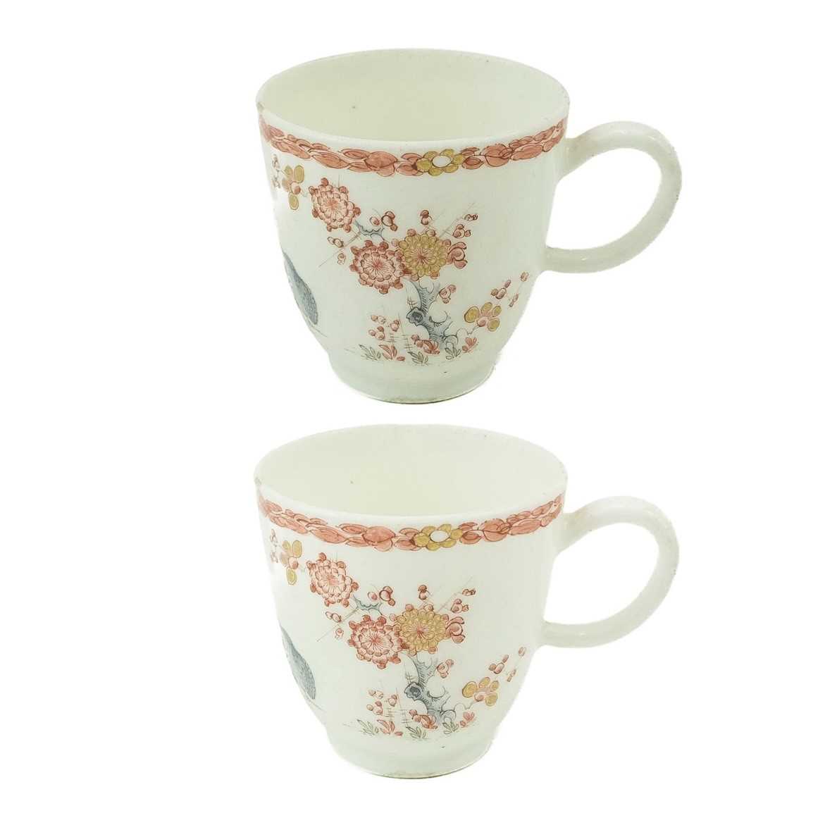 Lot 560 - A pair of Bow Kakiemon palette two Quail pattern coffee cups.