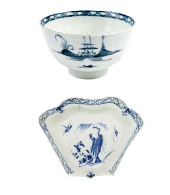 Lot 493 - A Worcester blue and white hors d'ouvre dish.