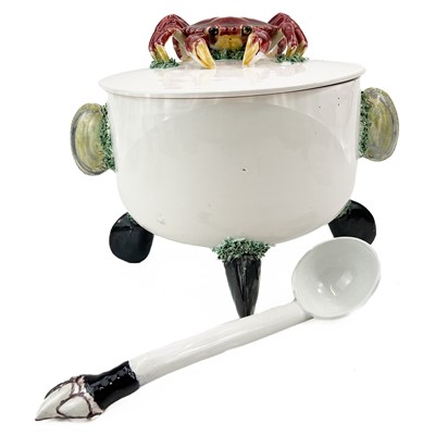 Lot 473 - A Portuguese Casa Pupo soup tureen, cover and ladle.