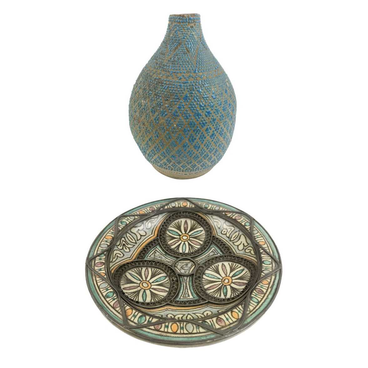 Lot 129 - A Middle Eastern pottery flask, 18th century.