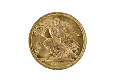 Lot 24 - GB Gold Sovereign Queen Elizabeth 1974