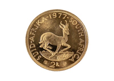 Lot 25 - South Africa gold 2 Rand 1977