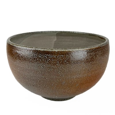 Lot 469 - A Leach pottery deep bowl, by Jack Doherty.