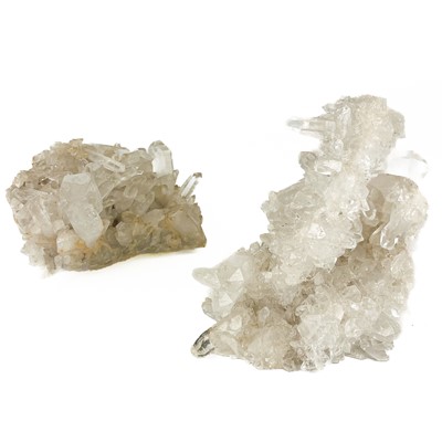 Lot 138 - A clear quartz crystal cluster.