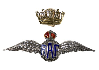 Lot 210 - Gold Merchant Navy and Enamelled RAF Sweetheart Badge