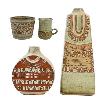 Lot 453 - A collection of Louis Hudson Trethevy pottery.