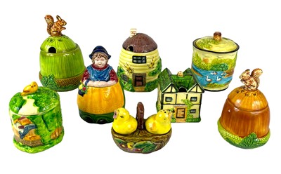 Lot 452 - A collection of Japanese Marutomoware.