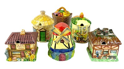 Lot 452 - A collection of Japanese Marutomoware.